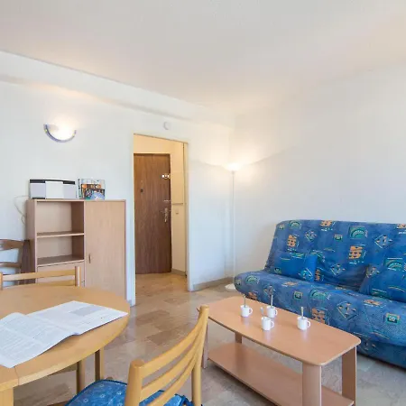 Apartment Le Vieux Port By Interhome